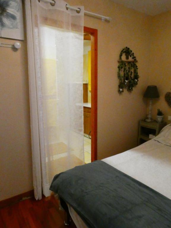 Chambre Le Mas D'Adelice Taulignan 外观 照片