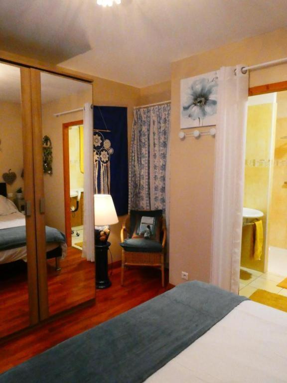 Chambre Le Mas D'Adelice Taulignan 外观 照片